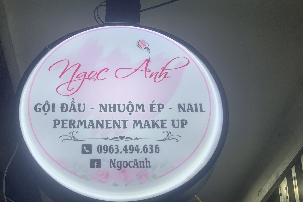 Biển vẫy hút nổi tròn cho nail nổi bật, ấn tượng