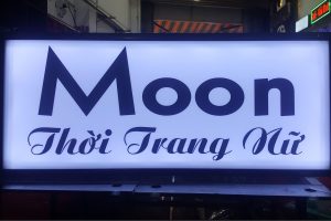 Hộp đèn mica 2 mặt treo tường đẹp