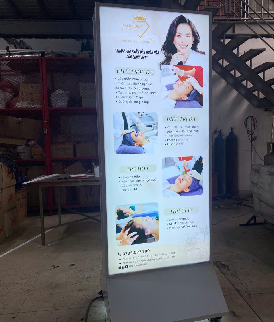 Hộp đèn mica quảng cáo đẹp cho tiệm nail