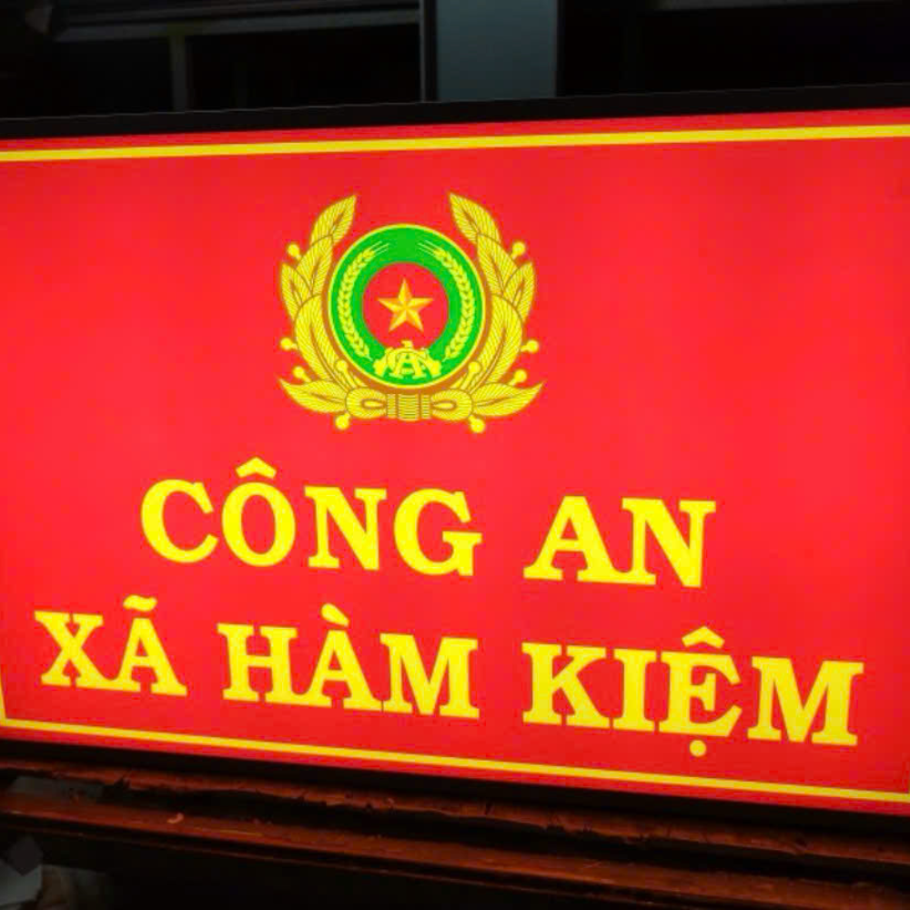 Biển bạt hộp đèn dễ thi công chi phí hợp lý